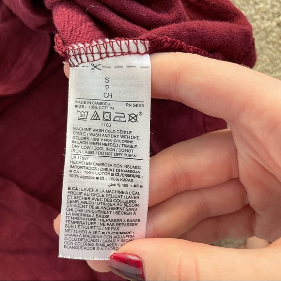 red long sleeve basic shirt from old navy - Picture 3 of 5